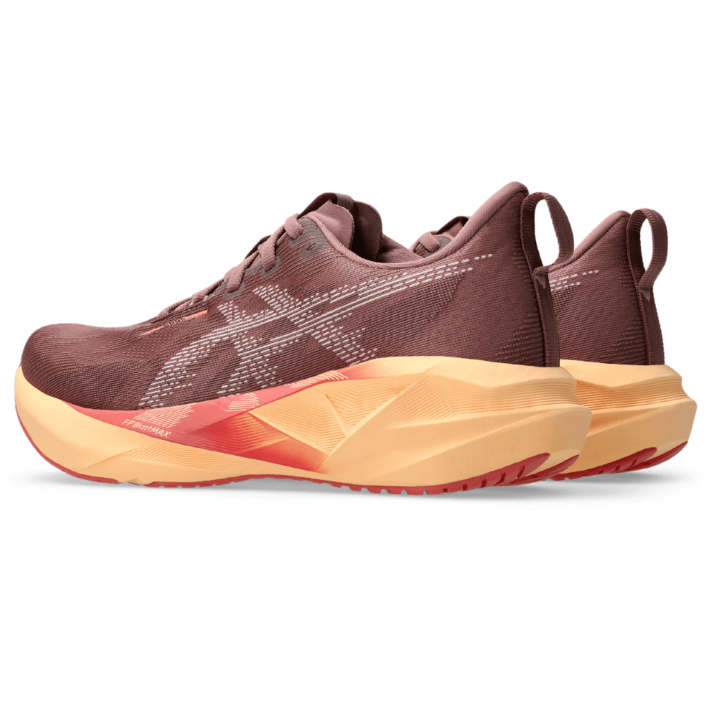 Asics Novablast 5 Tenis rojo de mujer para correr