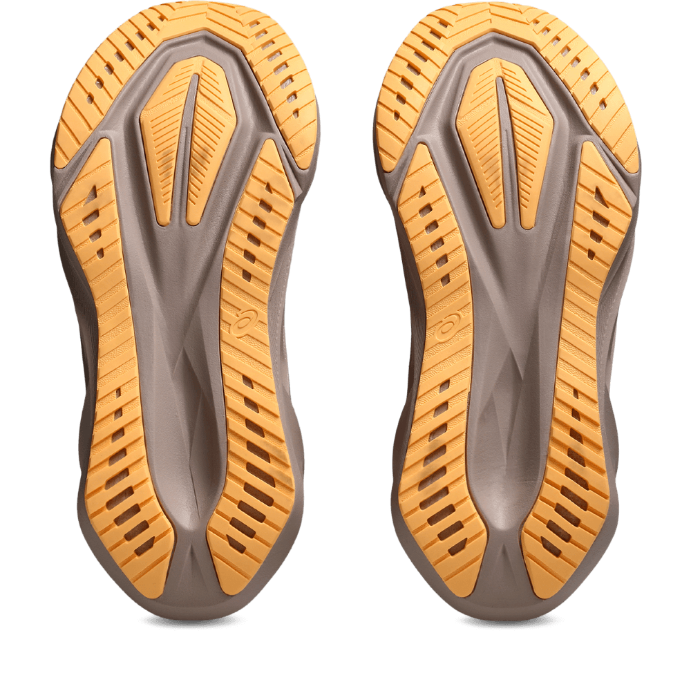Asics Novablast 5 Tenis naranja de mujer para correr