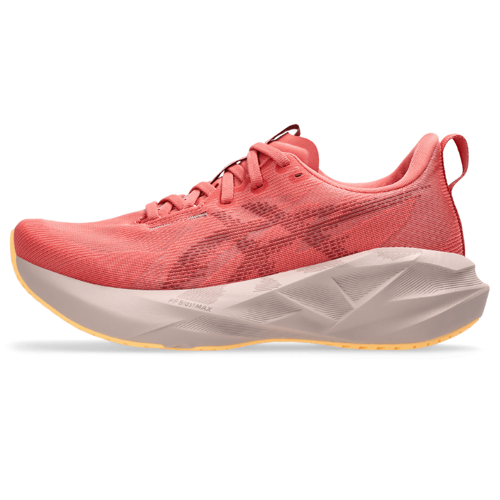 Asics Novablast 5 Tenis naranja de mujer para correr