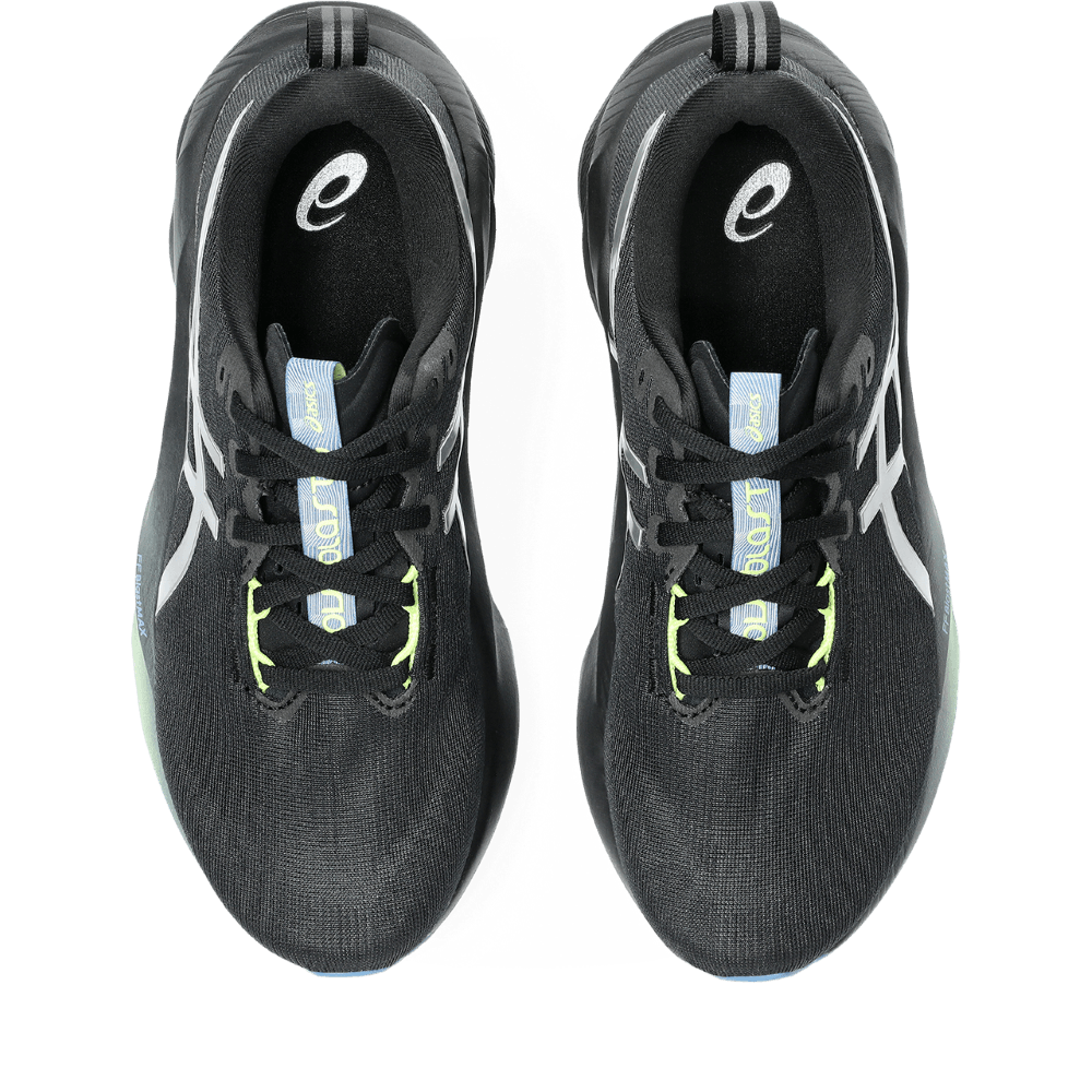 Asics Novablast 5 Luxe Tenis negro de mujer para correr