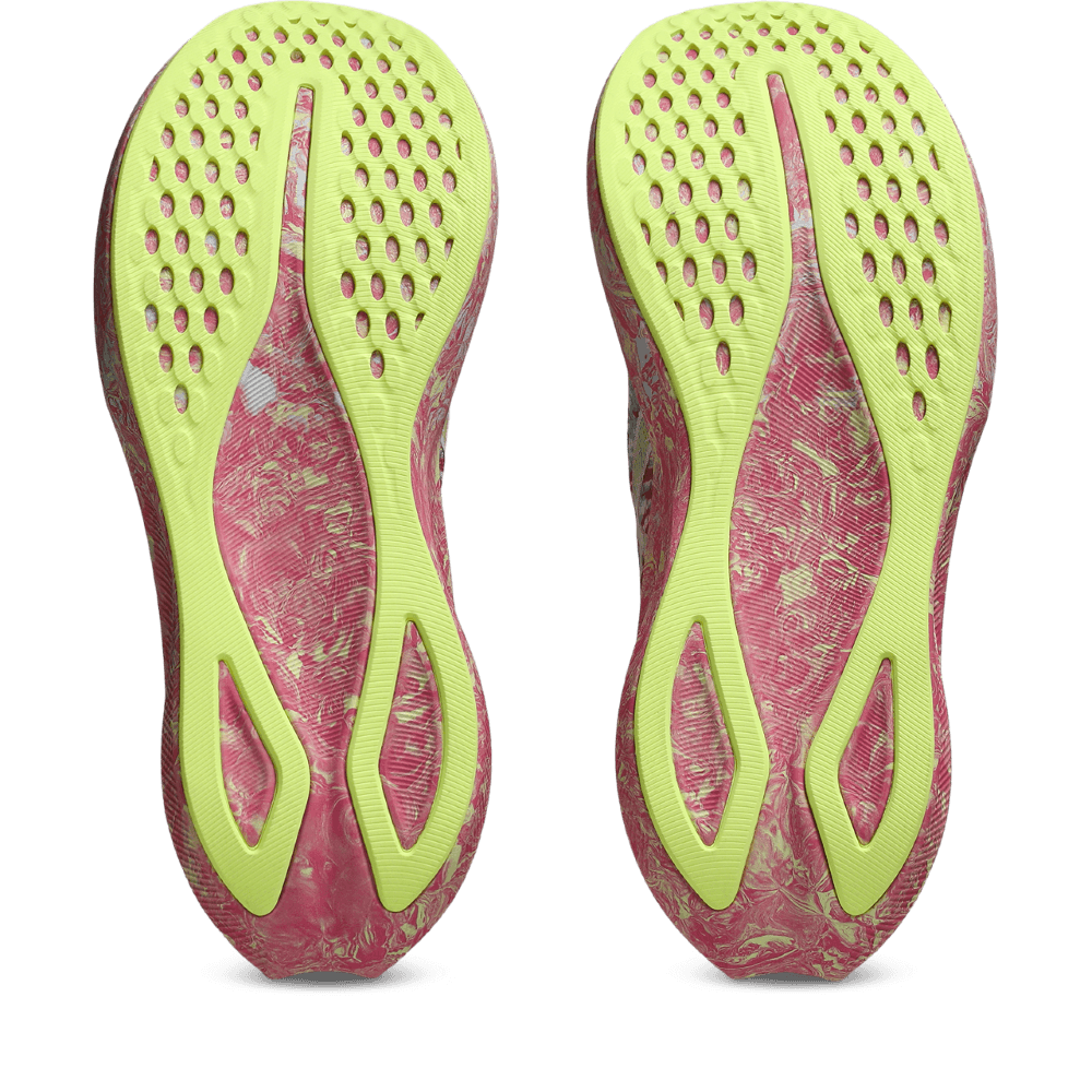 Asics Noosa Tri 16 Tenis amarillo de mujer para correr