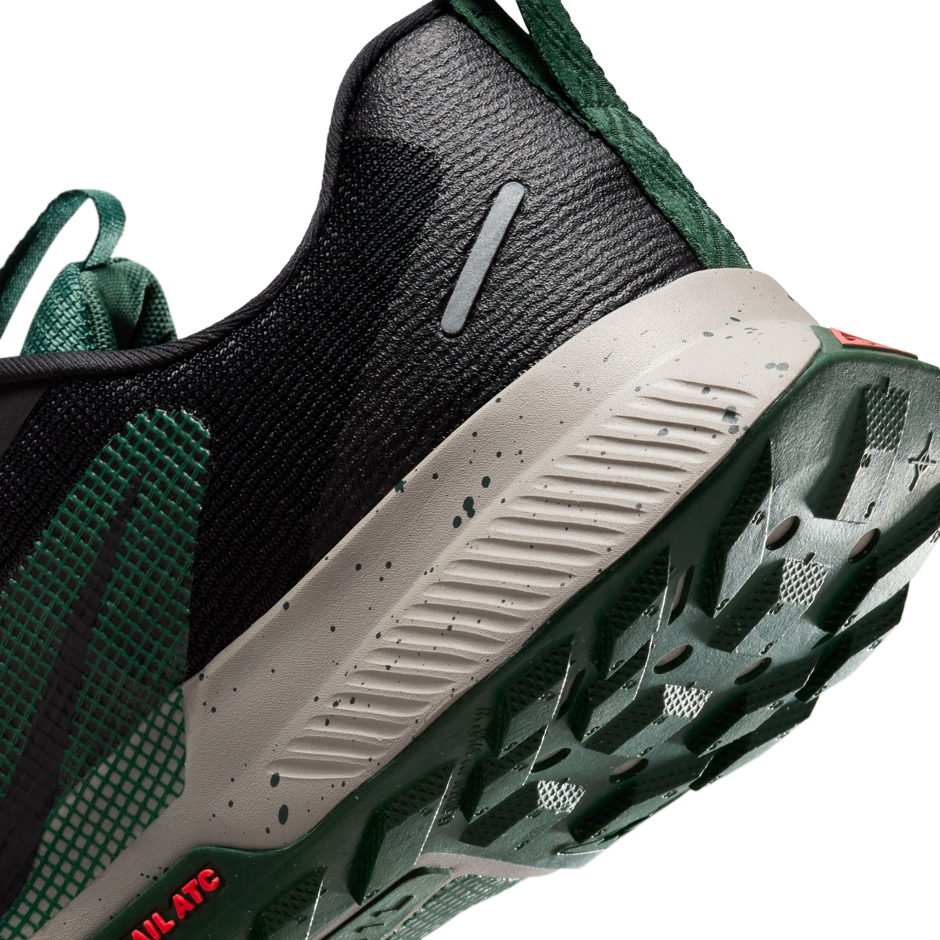 Nike Juniper Trail 3 Tenis negro de hombre para correr