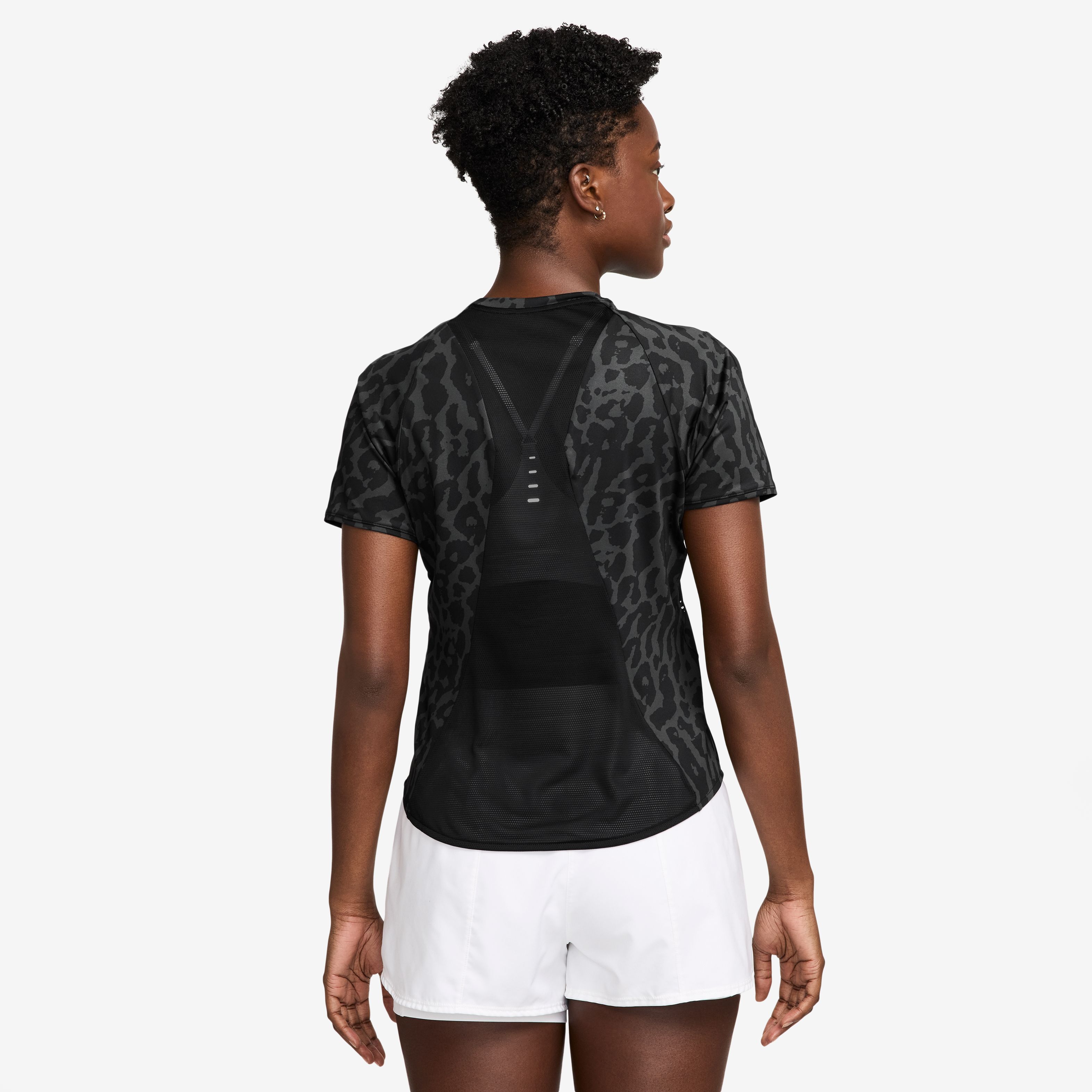 Nike W Nk Swift Nvlt Df Ss Top Camiseta Manga Corta negro de mujer para correr