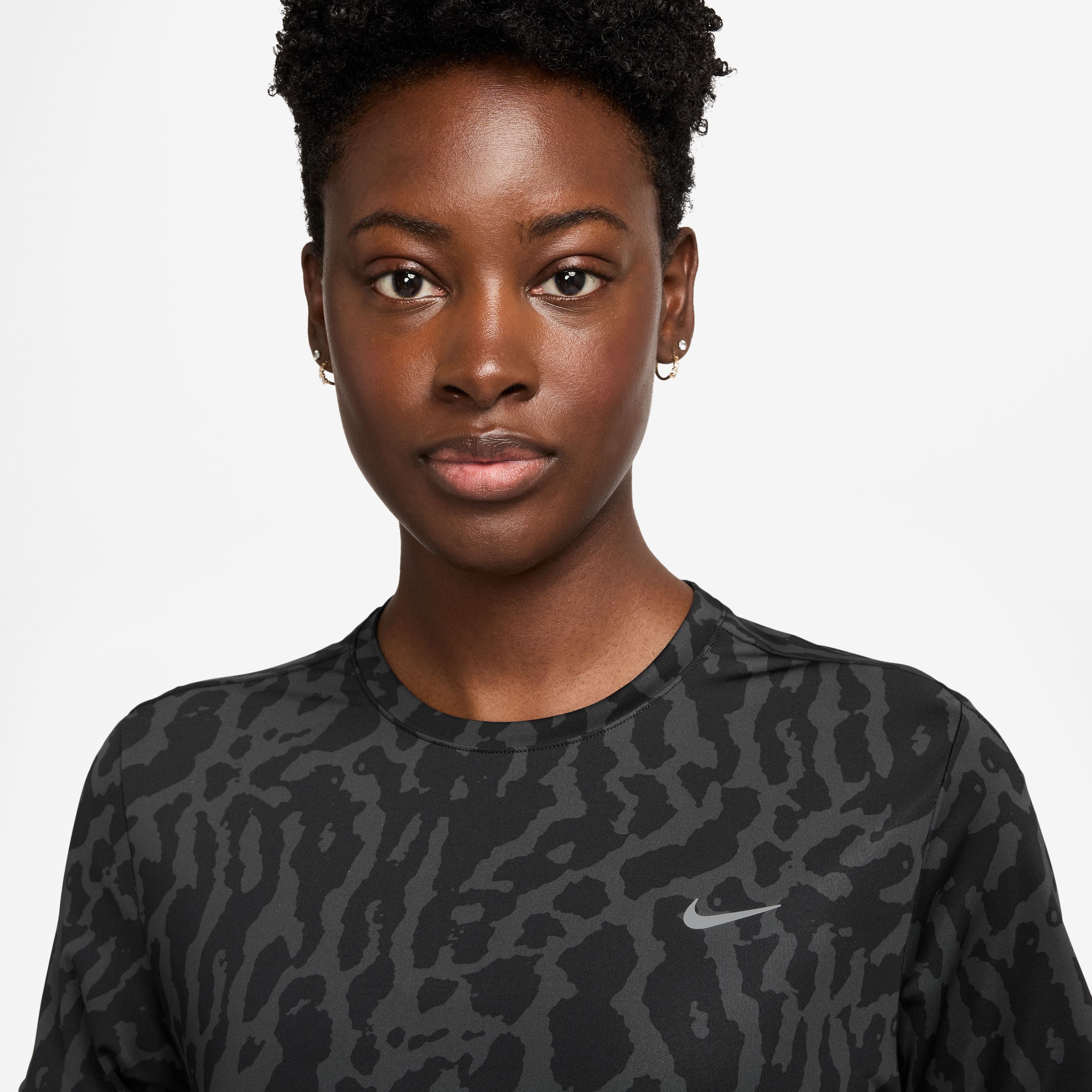 Nike W Nk Swift Nvlt Df Ss Top Camiseta Manga Corta negro de mujer para correr