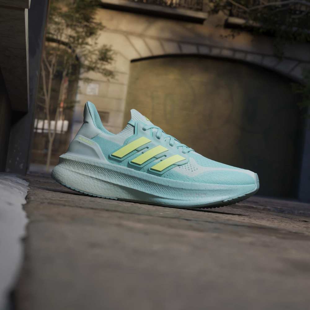 Adidas Tenis Ultraboost 5 azul de mujer para correr