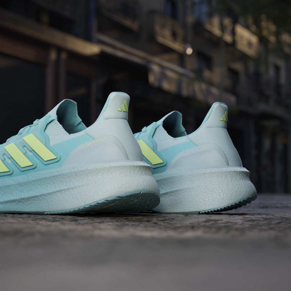 Adidas Tenis Ultraboost 5 azul de mujer para correr