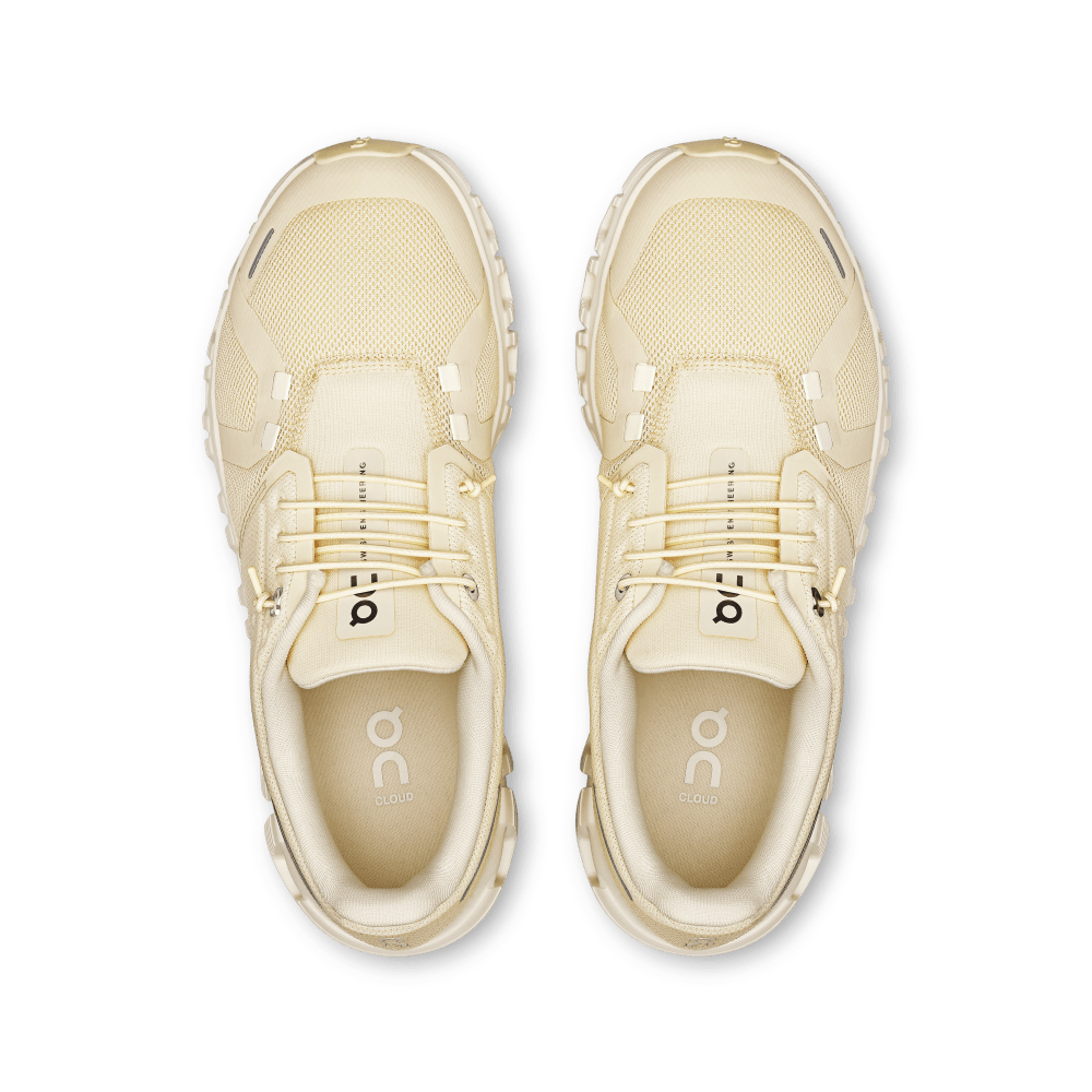 On Cloud 6 Tenis verde de mujer lifestyle