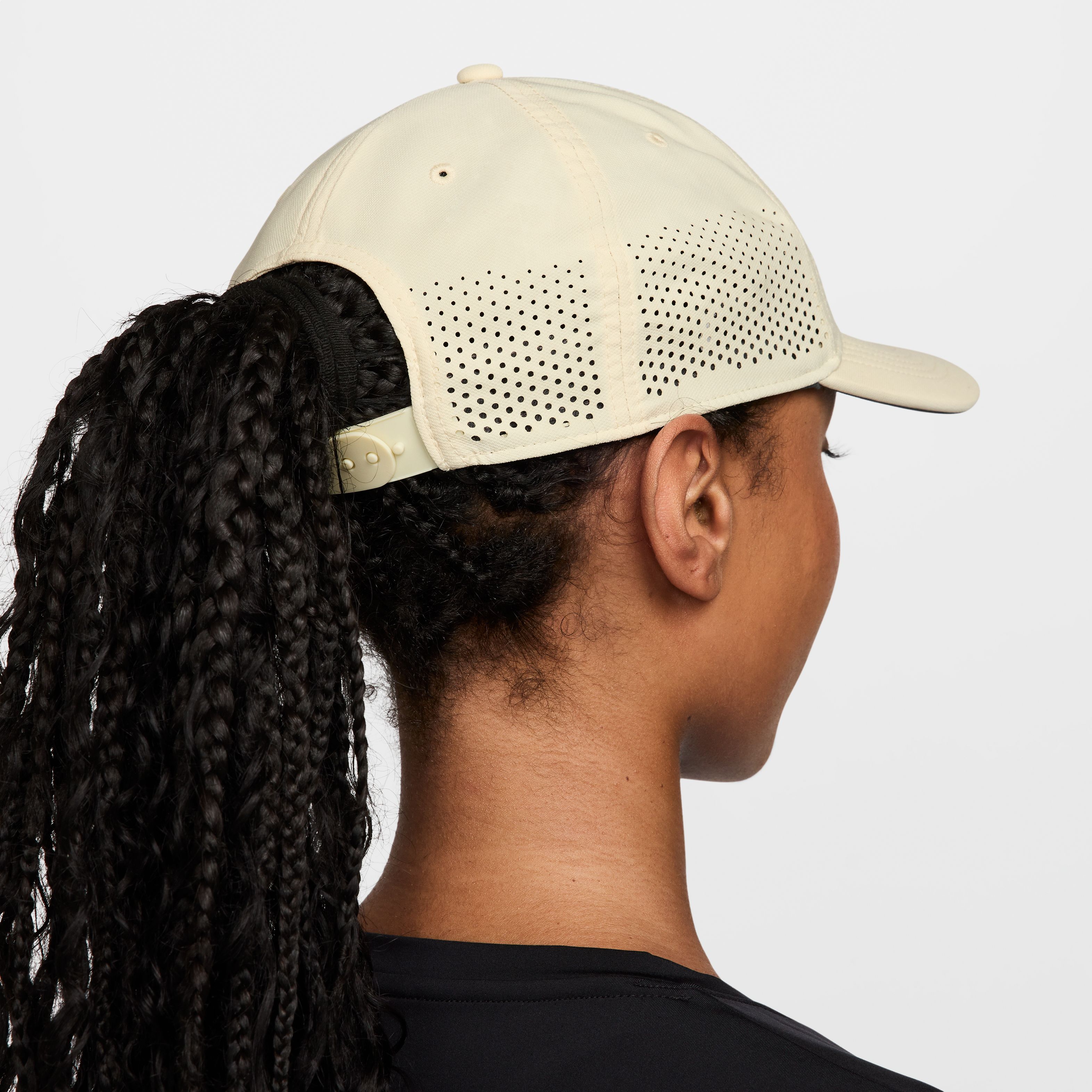 Nike U Nk Dfadv Club Cap S Ab P Gorra beige de hombre para entrenamiento