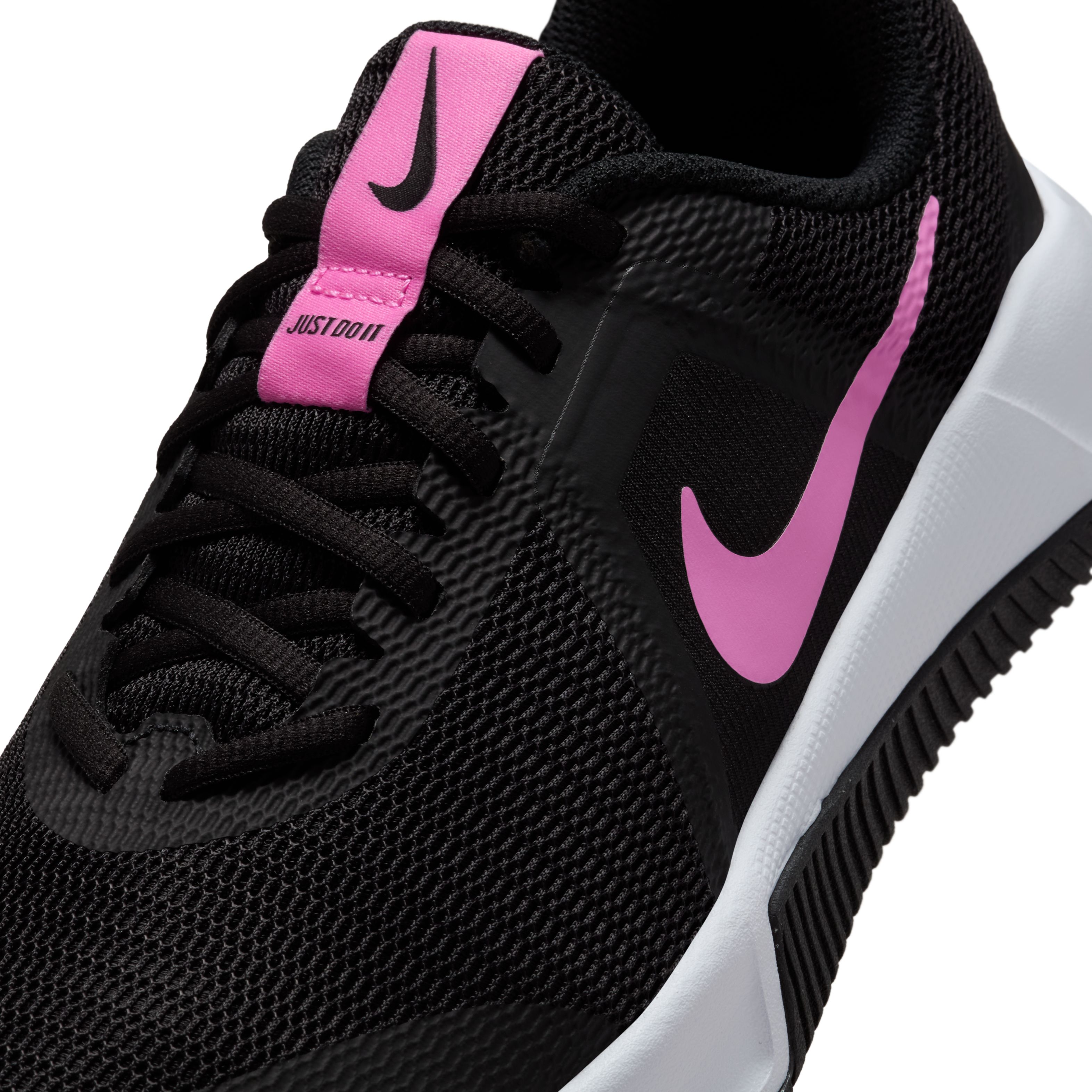 Nike W Nike Mc Trainer 3 Tenis negro de mujer para entrenamiento