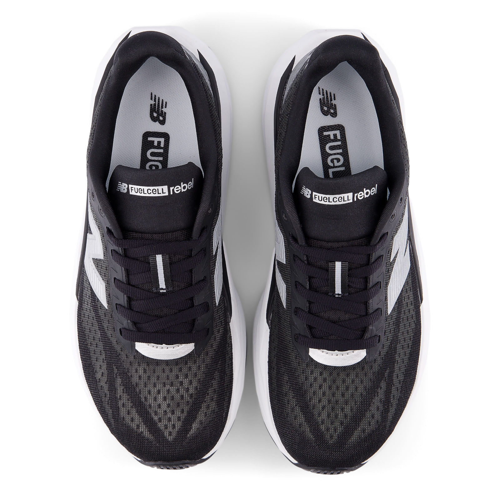 New Balance Rebel V5 Tenis negro de mujer para correr