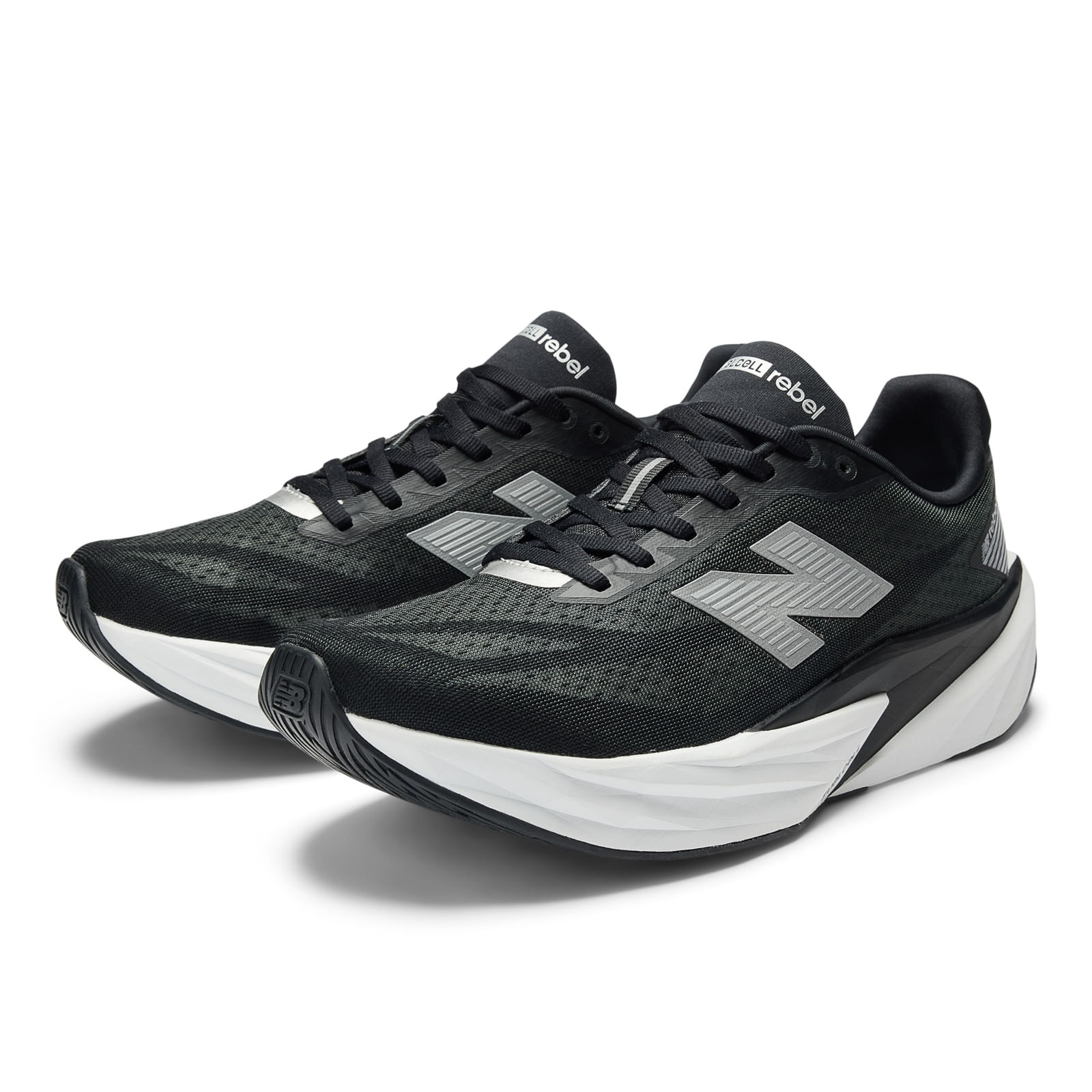 New Balance Rebel V5 Tenis negro de hombre para correr