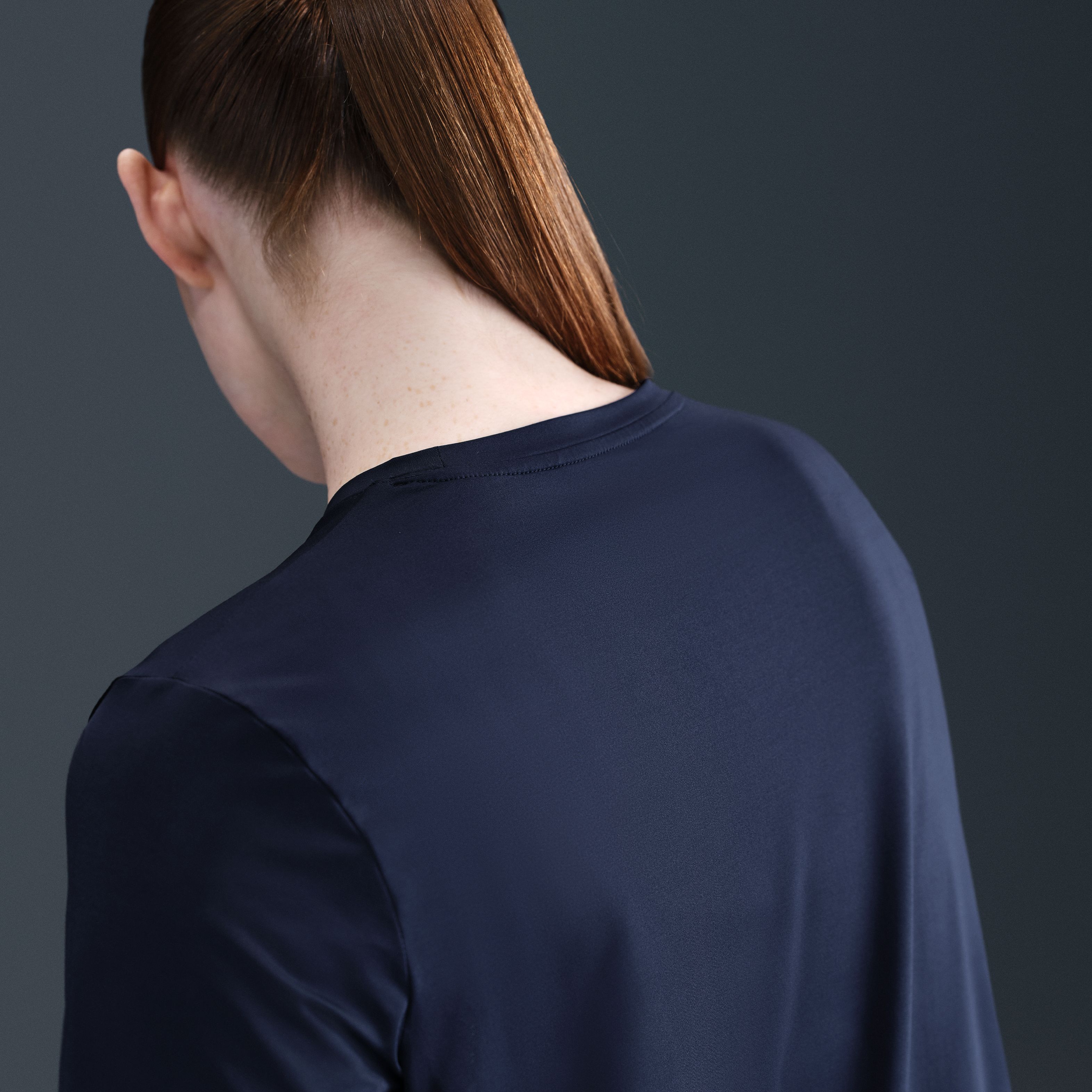 Nike W Nk One Classic Df Ss Top Camiseta Manga Corta azul de mujer para entrenamiento