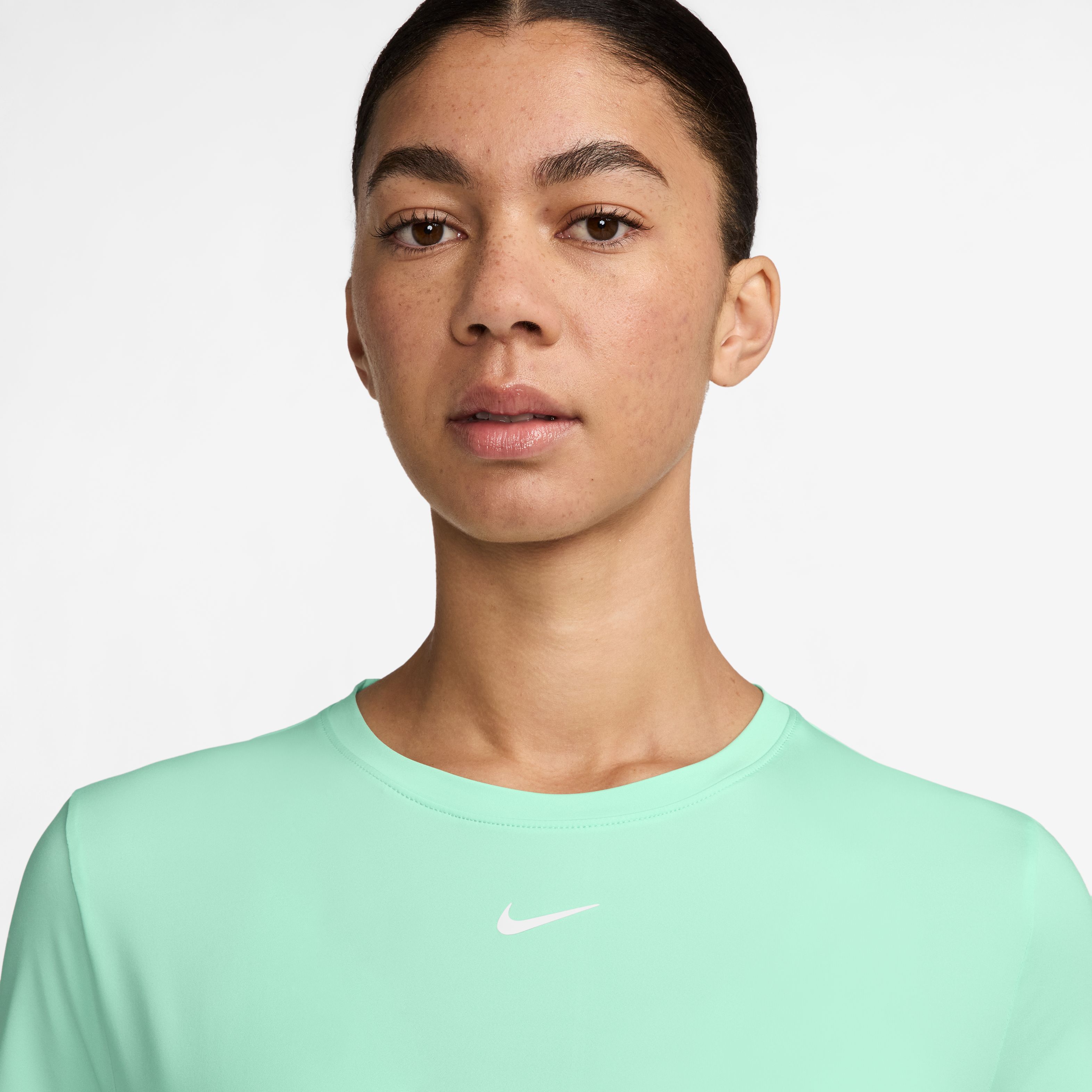 Nike W Nk One Classic Df Ss Top Camiseta Manga Corta verde de mujer para entrenamiento
