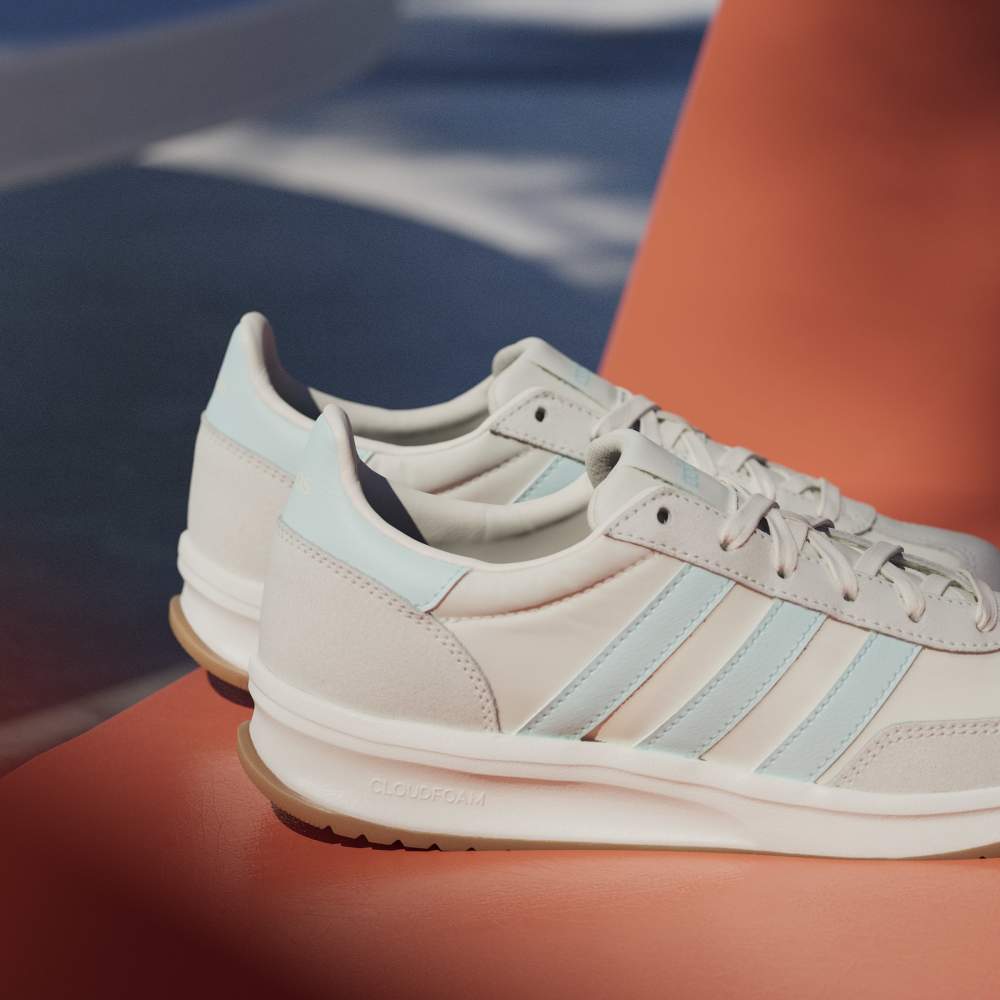 Adidas Tenis Run 72 blanco de mujer lifestyle