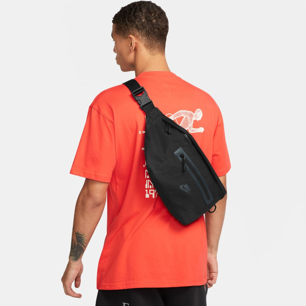 Nike Nk Elmntl Prm Waistpack Canguro negro de hombre lifestyle