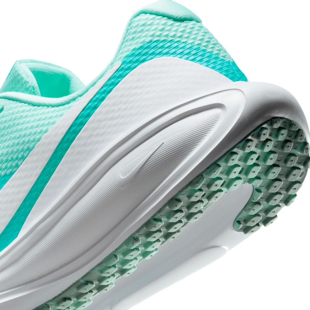 Nike W Nike Revolution 8 Tenis verde de mujer para correr