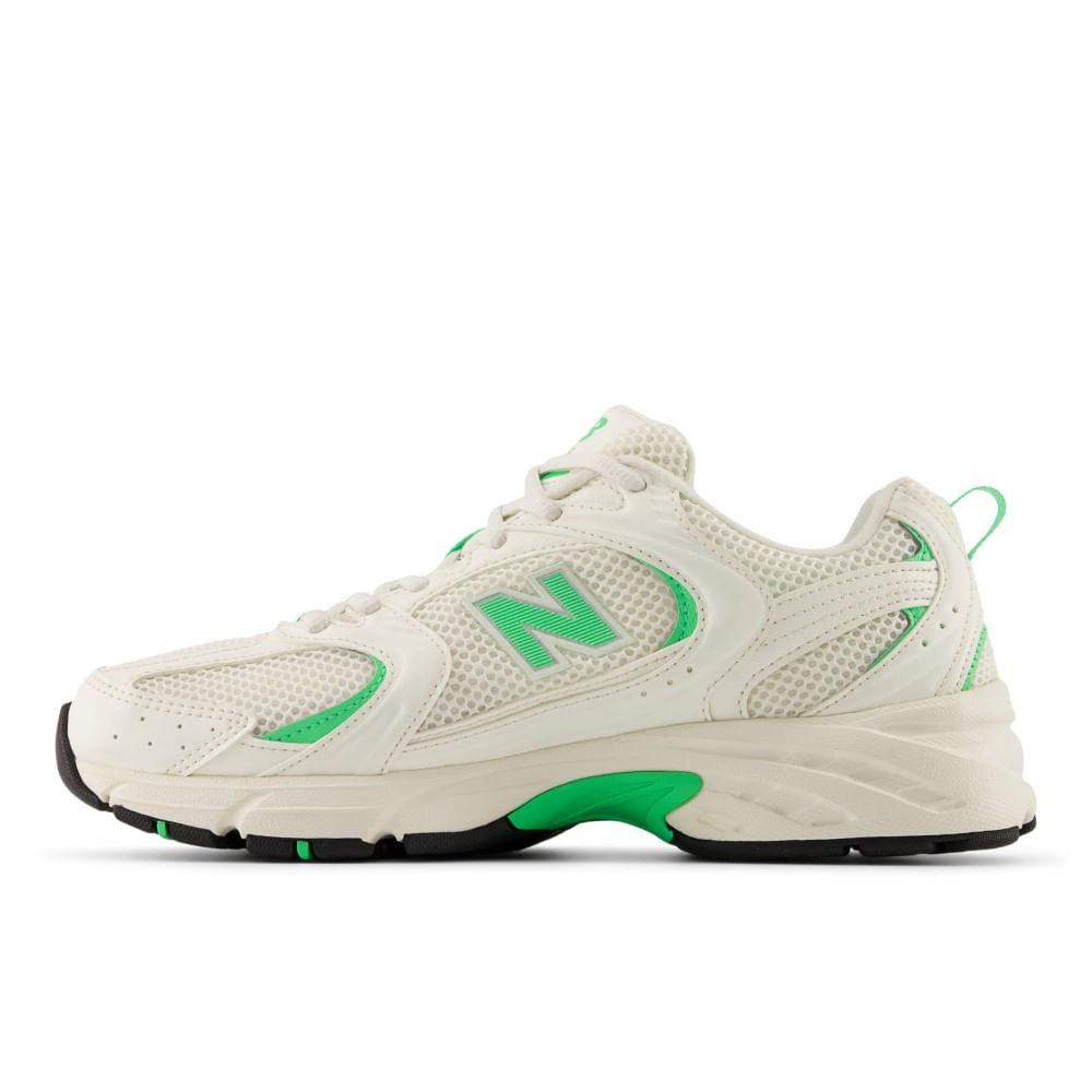 New Balance 530 Tenis blanco de mujer lifestyle