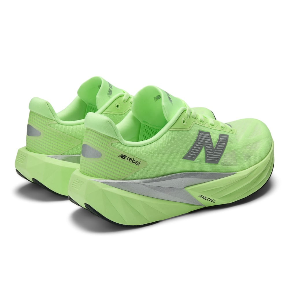 New Balance Rebel V5 Tenis verde de mujer para correr