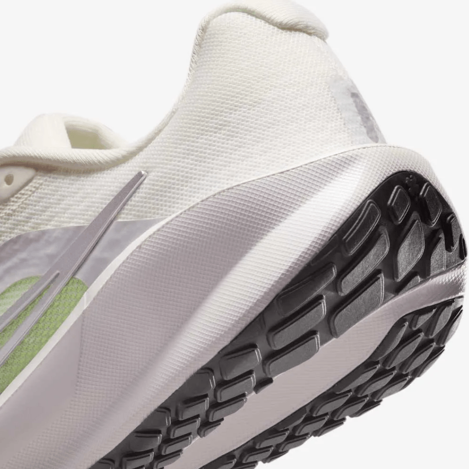 Nike W Nike Downshifter 13 Tenis gris de mujer para correr