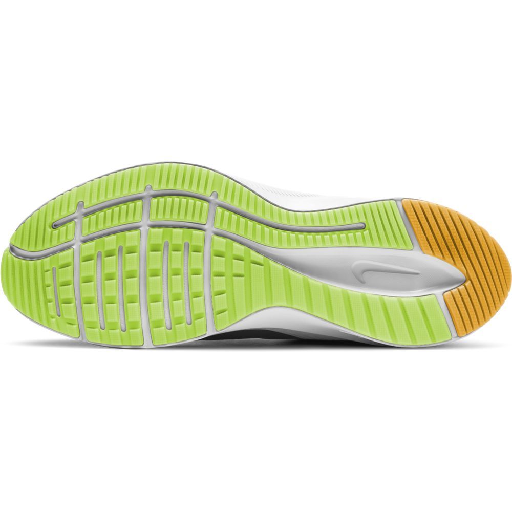 Nike Quest 3 Tenis negro de hombre para correr