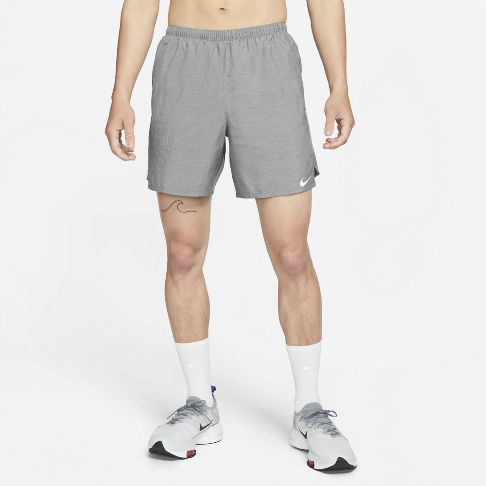 Nike M Nk Df Challenger Short 7Bf Pantaloneta gris de hombre para correr