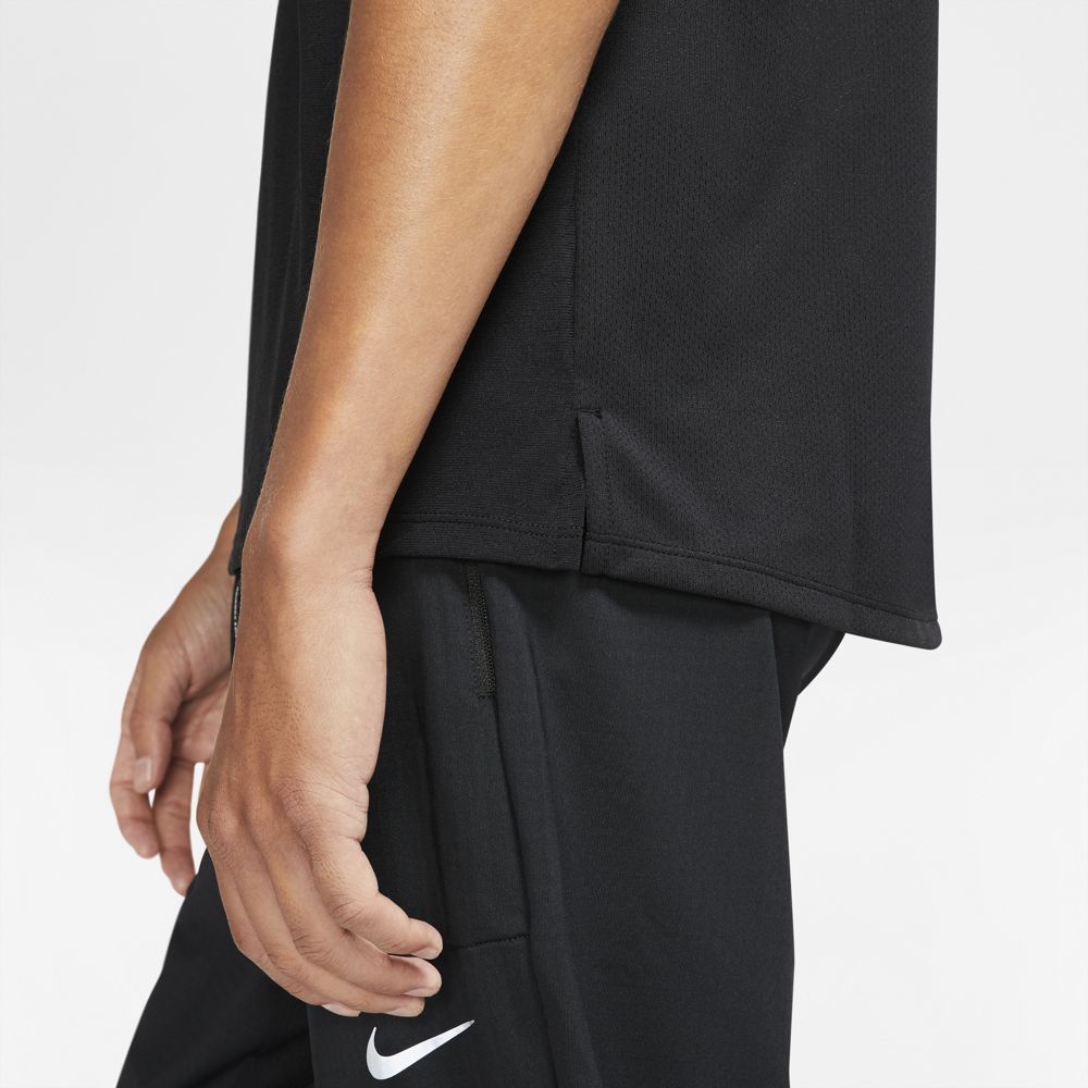 Nike M Nk Df Miler Top Ss Wr Gx Camiseta Manga Corta negro de hombre para correr