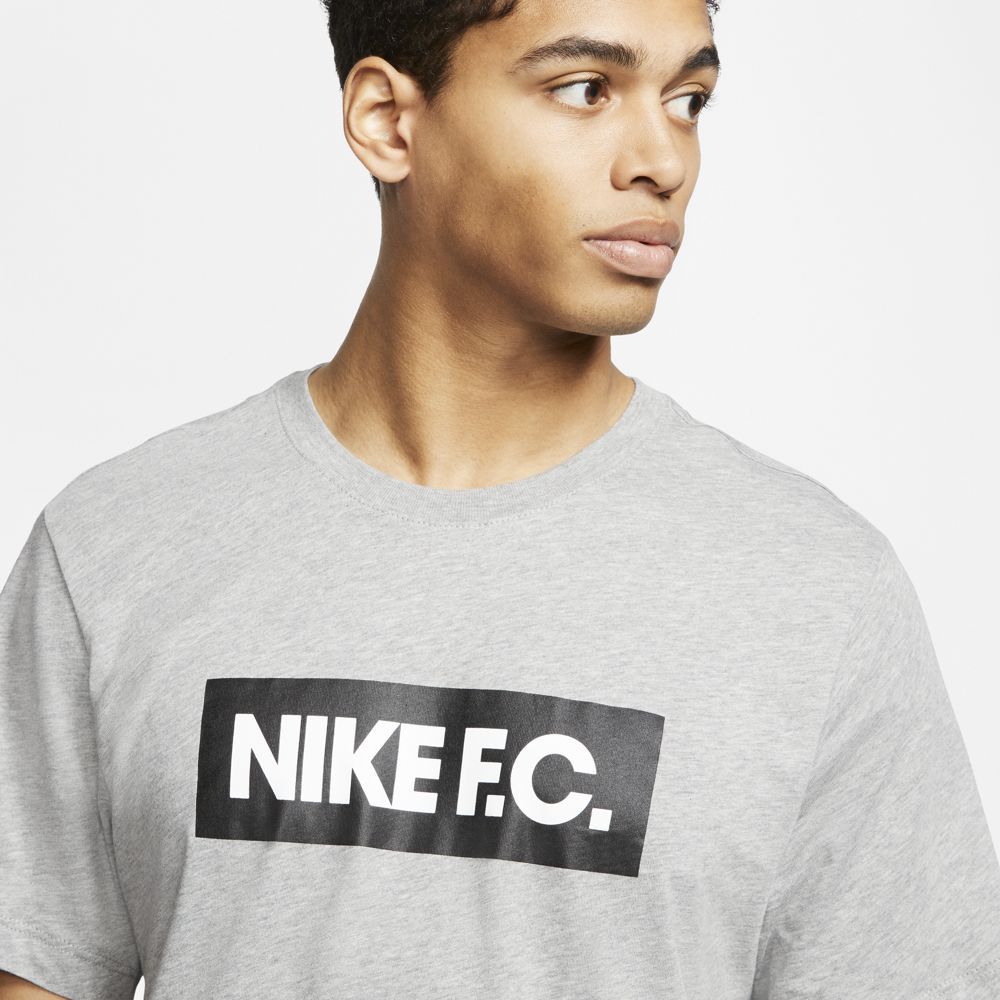 Nike M Nk Fc Tee Essentials Camiseta Manga Corta gris de hombre para futbol