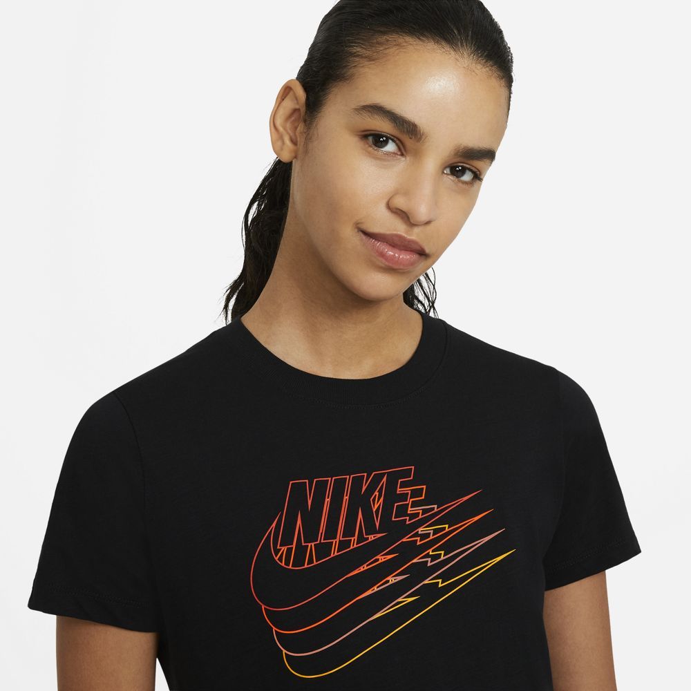 Nike W Nsw Essntl Tee Ssnl Futura Camiseta Manga Corta negro de mujer lifestyle