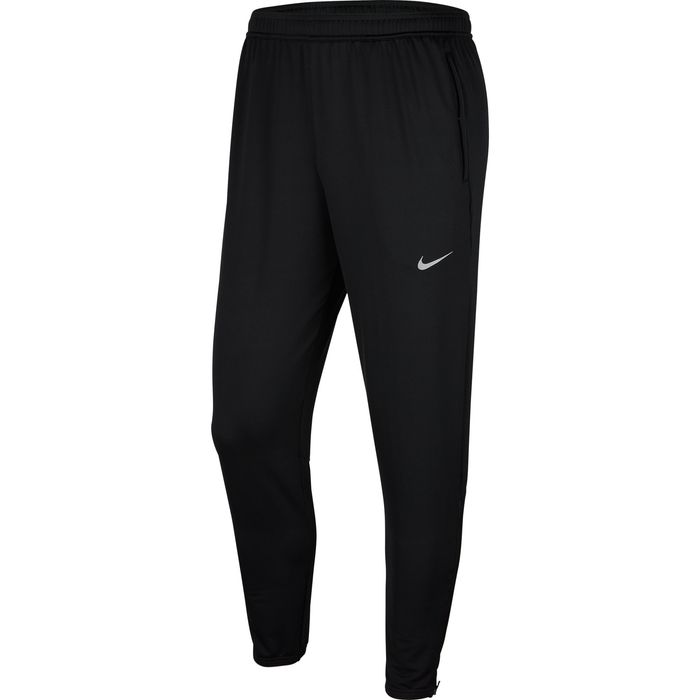 Pantalon-nike-para-hombre-M-Nk-Essential-Knit-Pant-para-correr-color-negro.-Frente-Sin-Modelo