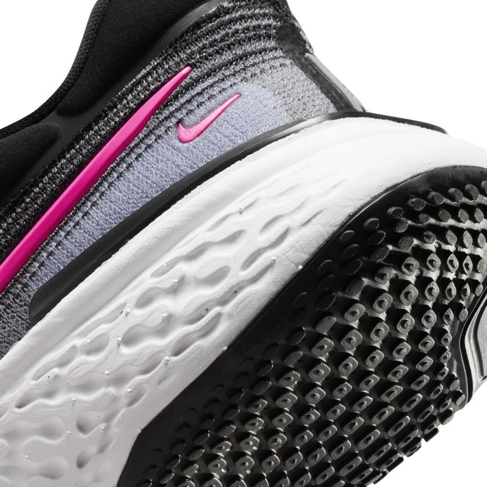 Nike Wmns Zoomx Invincible Run Fk Tenis negro de mujer para correr