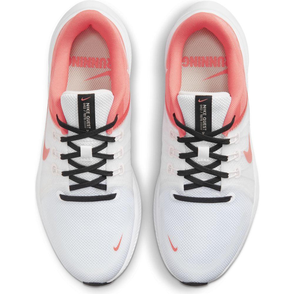 Nike Wmns Nike Quest 4 Tenis blanco de mujer para correr