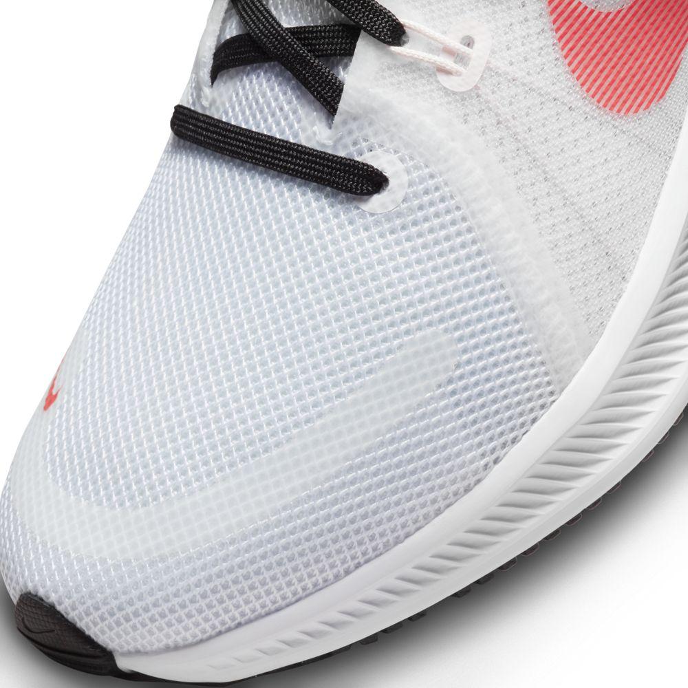 Nike Wmns Nike Quest 4 Tenis blanco de mujer para correr