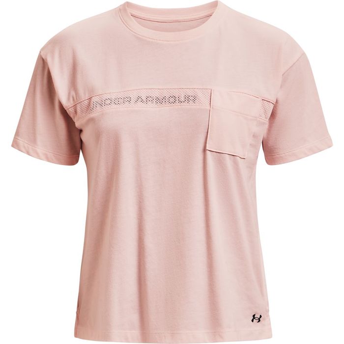 Camiseta-Manga-Corta-under-armour-para-mujer-Live-Pocket-Mesh-Graphic-Ss-para-entrenamiento-color-rosado.-Frente-Sin-Modelo