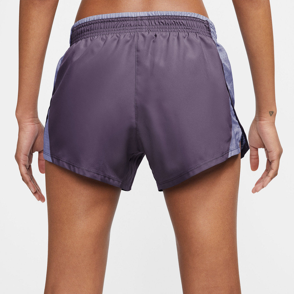 Nike W Nk 10K Short Pantaloneta morado de mujer para correr