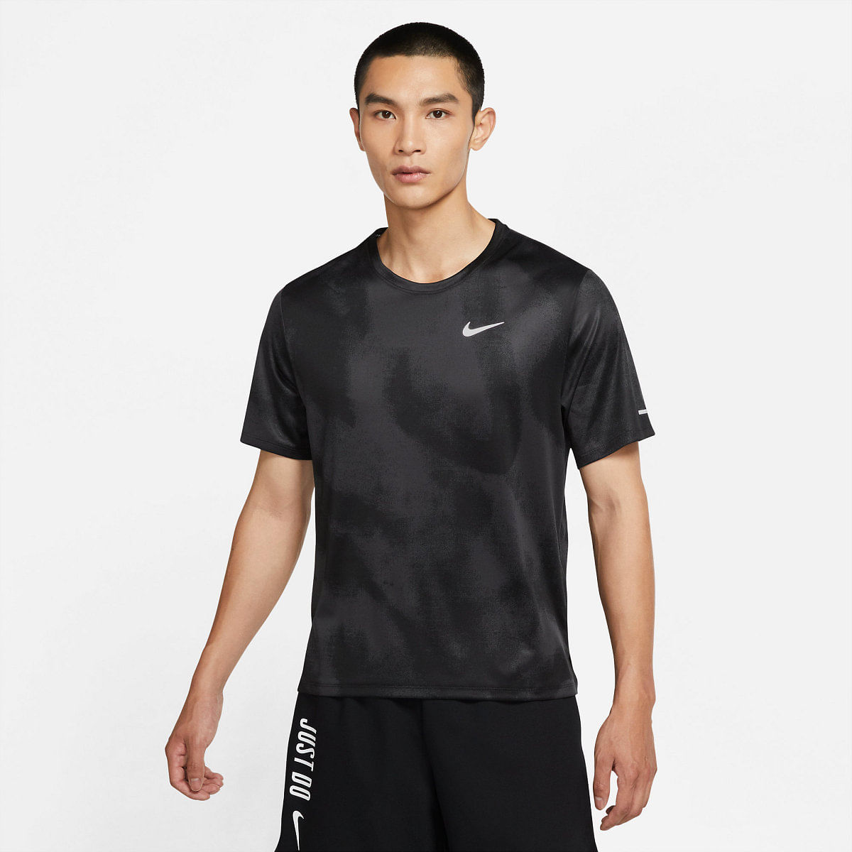 Nike M Nk Df Wild Run Miler Pr Ss Camiseta Manga Corta negro de hombre para correr