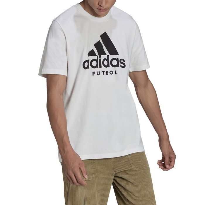 Camiseta-Manga-Corta-adidas-para-hombre-M-Futbol-G-T-para-futbol-color-blanco.-Frente-Sobre-Modelo
