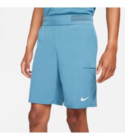 Pantaloneta-nike-para-hombre-M-Nkct-Df-Advtg-Shrt-9In-para-tenis-color-azul.-Frente-Sobre-Modelo