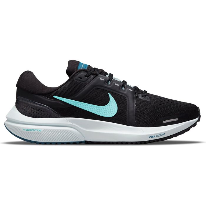 Tenis-nike-para-mujer-Wmns-Nike-Air-Zoom-Vomero-16-para-correr-color-negro.-Lateral-Externa-Derecha