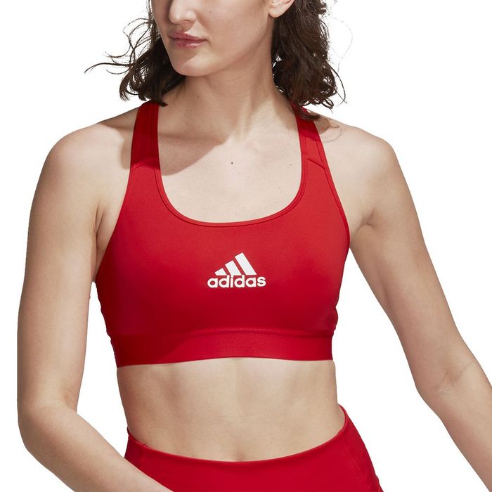 Top-adidas-para-mujer-Trn-Ms-Good-para-entrenamiento-color-rojo.-Frente-Sobre-Modelo