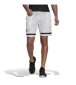 Pantaloneta-adidas-para-hombre-Club-Short-para-tenis-color-blanco.-Frente-Sobre-Modelo