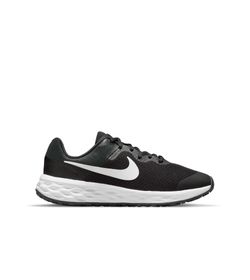 Tenis-nike-para-niño-Nike-Revolution-6-Gs-para-entrenamiento-color-negro.-Lateral-Externa-Derecha