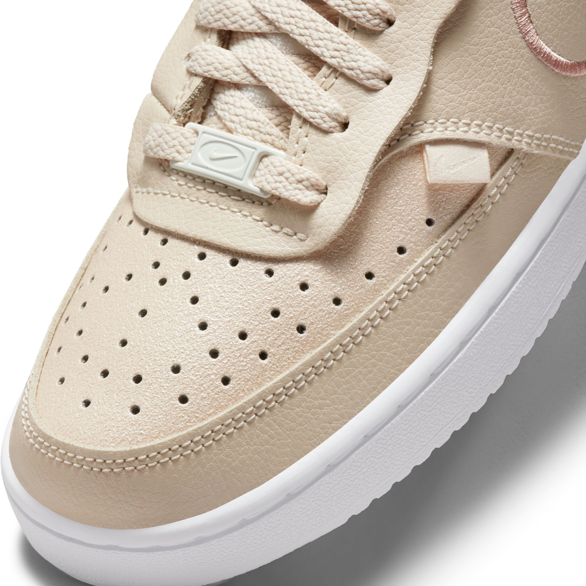 Nike W Nike Court Vision Lo Prm Imp Tenis beige de mujer lifestyle