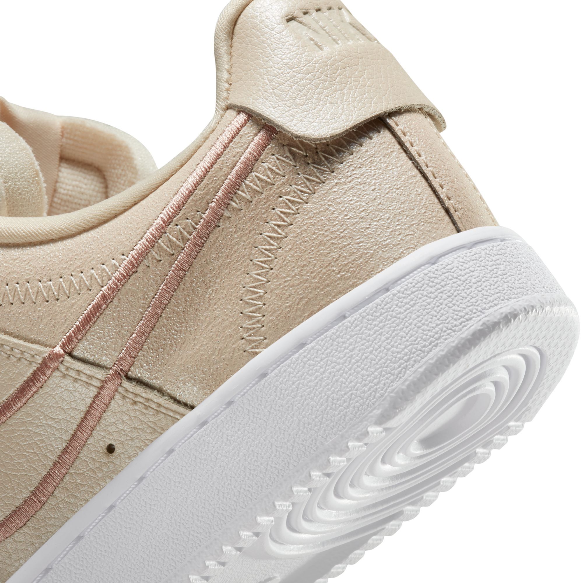 Nike W Nike Court Vision Lo Prm Imp Tenis beige de mujer lifestyle