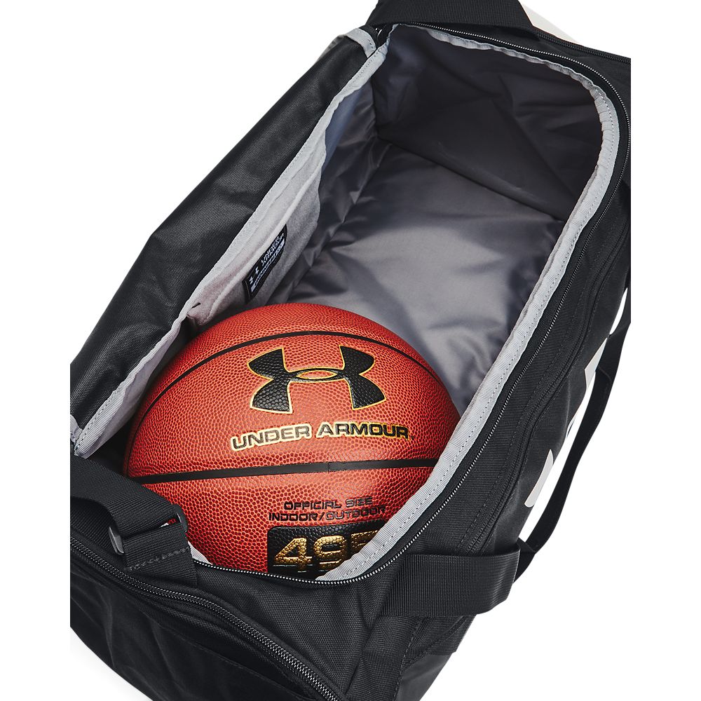 UA Undeniable 5.0 Duffle Sm Maletín negro de hombre para entrenamiento