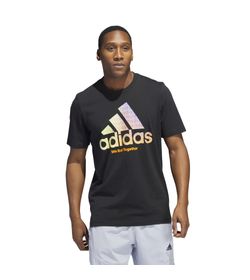 Camiseta-Manga-Corta-adidas-para-hombre-Wbt-Bos-Tee-para-baloncesto-color-negro.-Frente-Sobre-Modelo