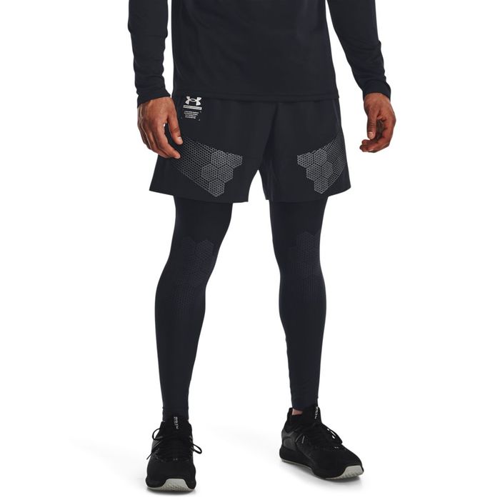 Pantaloneta-under-armour-para-hombre-Ua-Armourprint-Woven-Shorts-para-entrenamiento-color-negro.-Frente-Sobre-Modelo