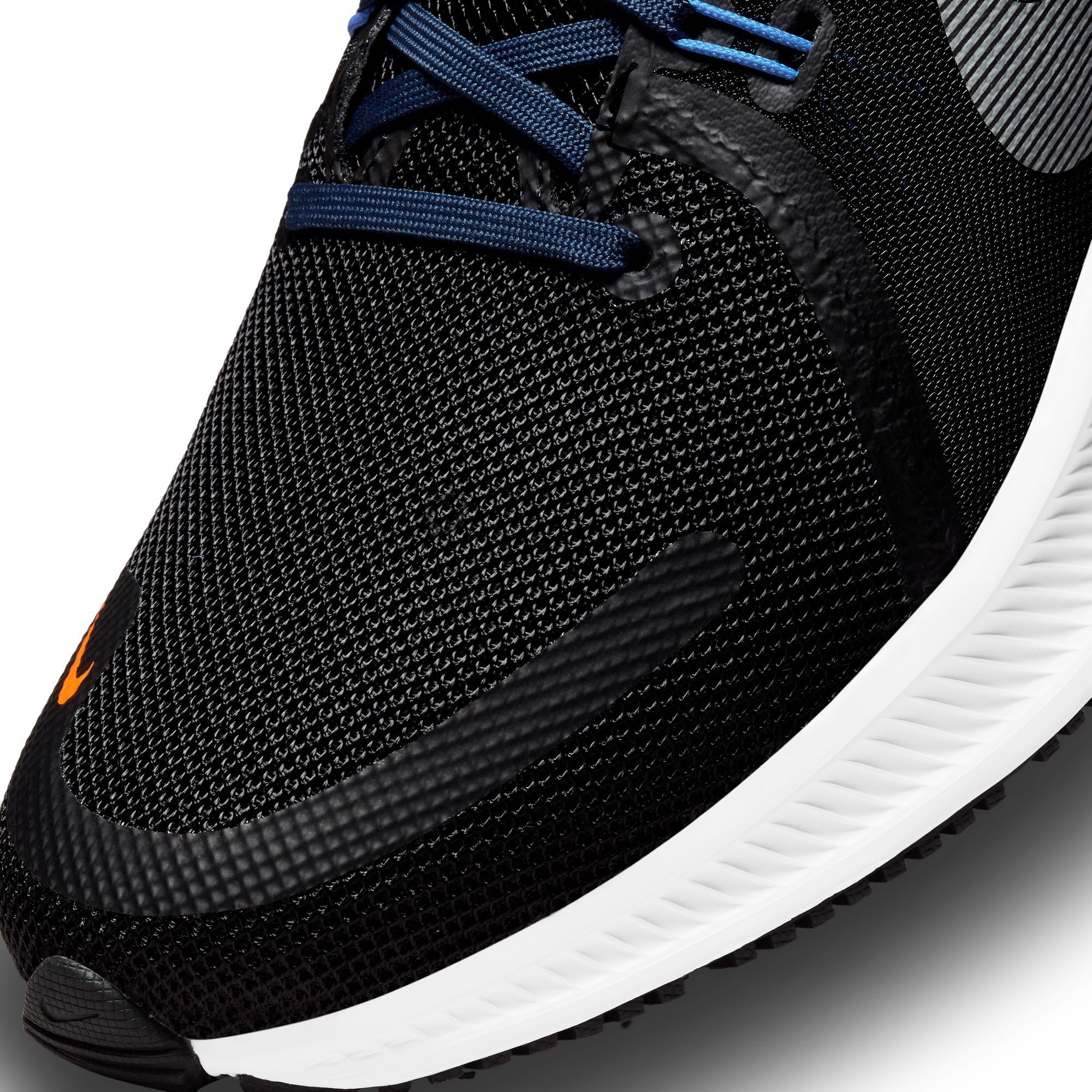 Nike Quest 4 Tenis negro de hombre para correr