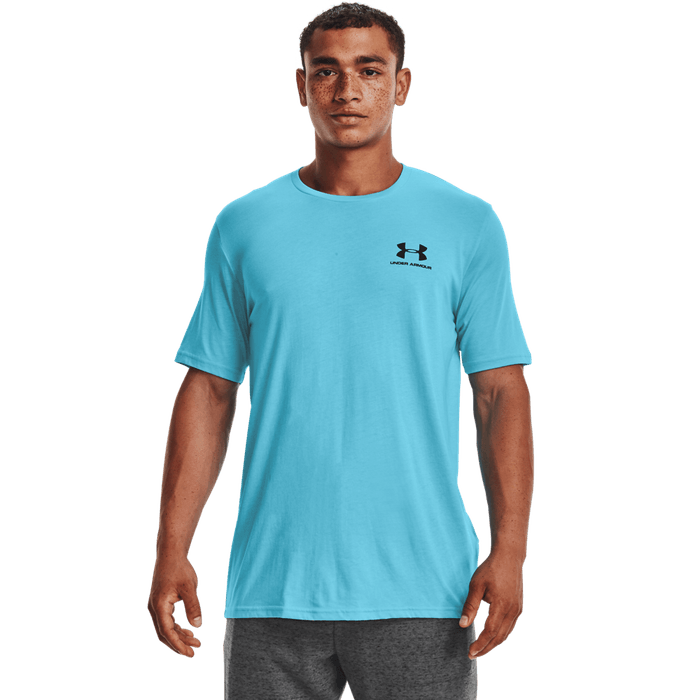 Camiseta-Manga-Corta-under-armour-para-hombre-Ua-Sportstyle-Lc-Ss-para-entrenamiento-color-azul.-Frente-Sobre-Modelo