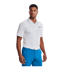 Camiseta-Manga-Corta-under-armour-para-hombre-Ua-Playoff-Polo-2.0-para-golf-color-blanco.-Frente-Sobre-Modelo