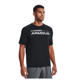 Camiseta-Manga-Corta-under-armour-para-hombre-Ua-Tech-2.0-Wordmark--Ss-para-entrenamiento-color-negro.-Frente-Sobre-Modelo